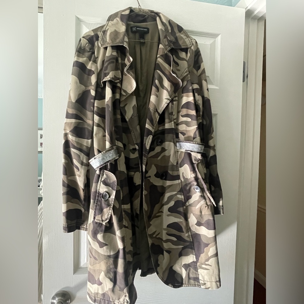 I.N.C. International Concepts Camouflage Sequined Trench Coat (Large)